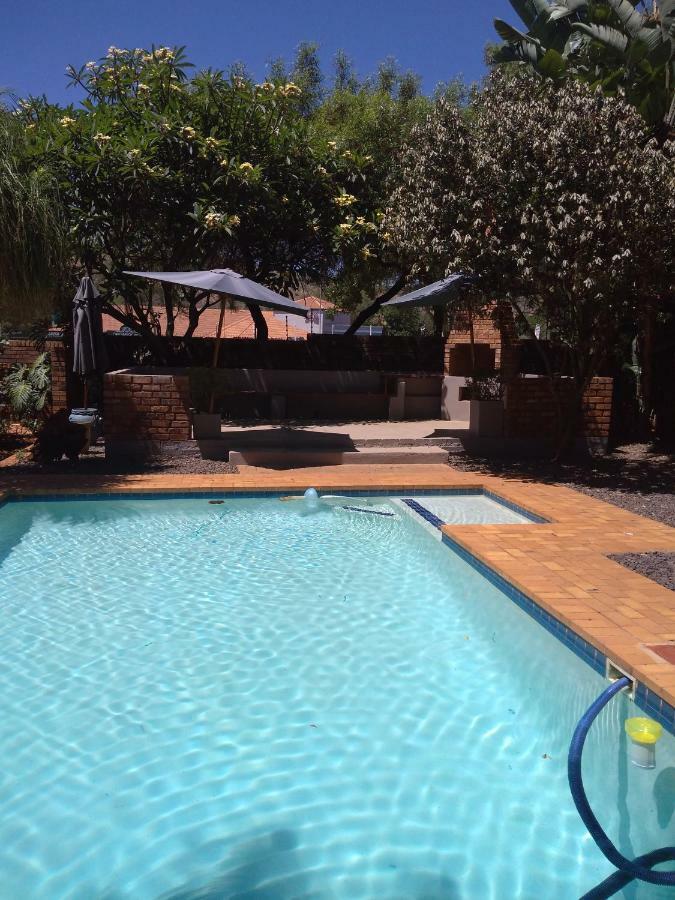 A Knights Rest Guesthouse Pretoria-Noord Dış mekan fotoğraf