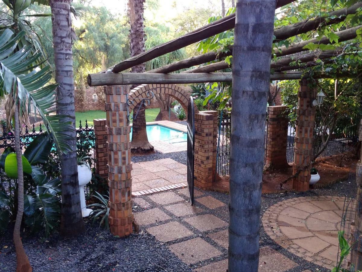 A Knights Rest Guesthouse Pretoria-Noord Dış mekan fotoğraf
