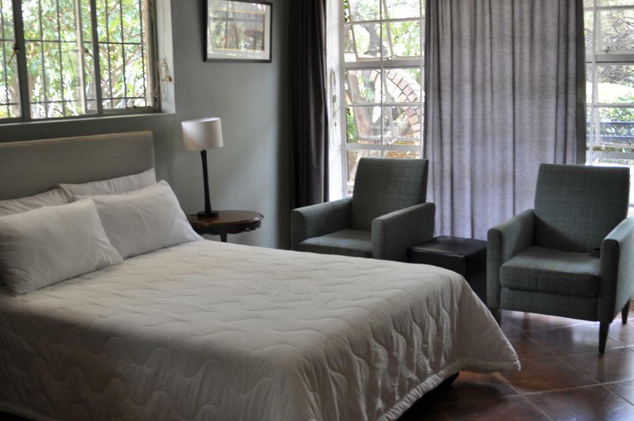 A Knights Rest Guesthouse Pretoria-Noord Dış mekan fotoğraf