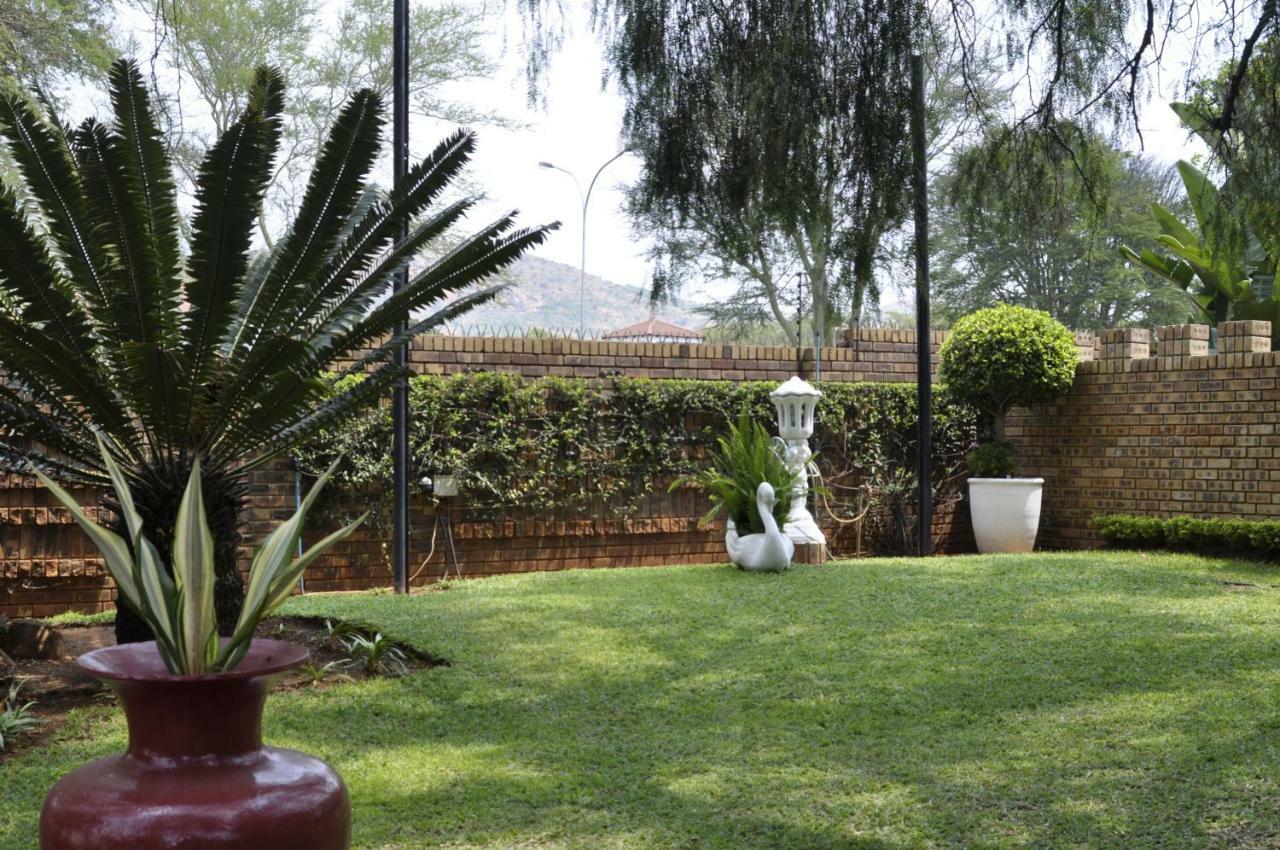 A Knights Rest Guesthouse Pretoria-Noord Dış mekan fotoğraf