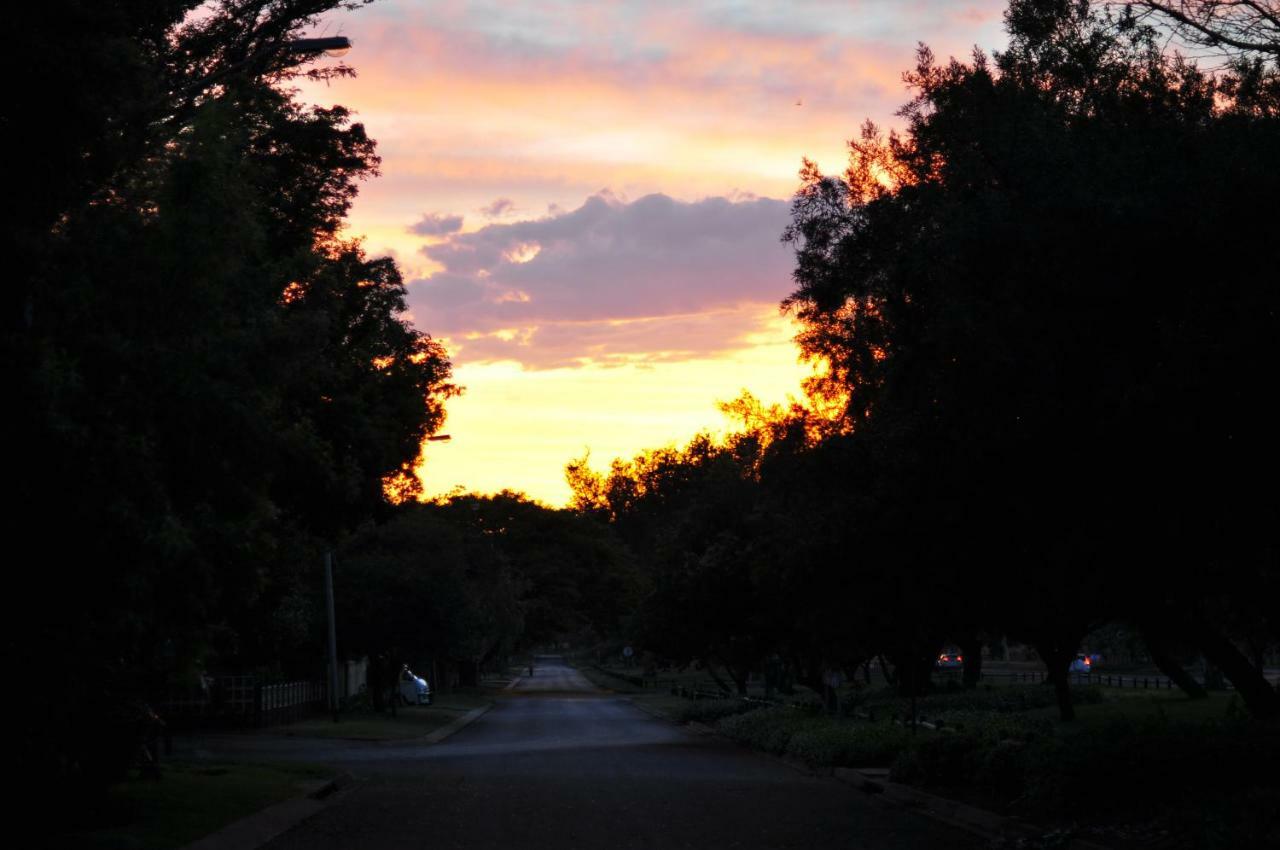 A Knights Rest Guesthouse Pretoria-Noord Dış mekan fotoğraf